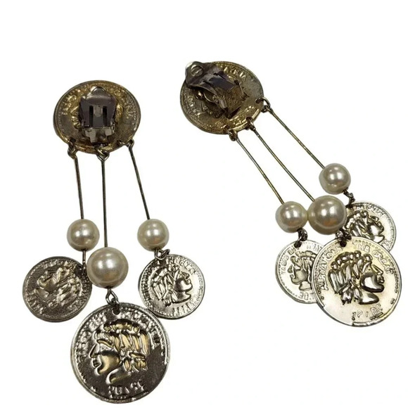 Vintage 60s-70s Coins Faux Beaded Pearl Dangle Drop Clip on Earrings Silver Tone - Picture 2 of 4